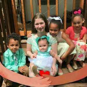 Meet your Posher, Lori